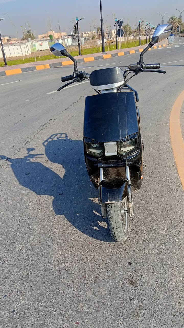 دراجة شحن النوعية الوحش في الموصل  الجانب الأيسر 
***********
