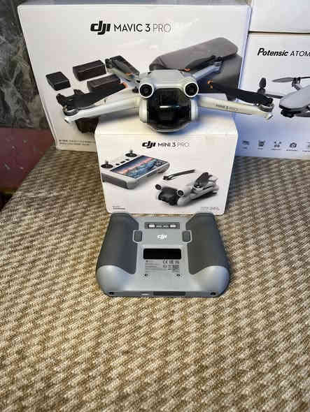 Dji mini 3 pro سنكل 
قطعه كلش نضيفه مكاني بغداد مدينه الصدر توصيل متوفر 
بطاريه وحده جوستك شاشه حمايه كمبل تفاصيل اكثر
***********
***********
