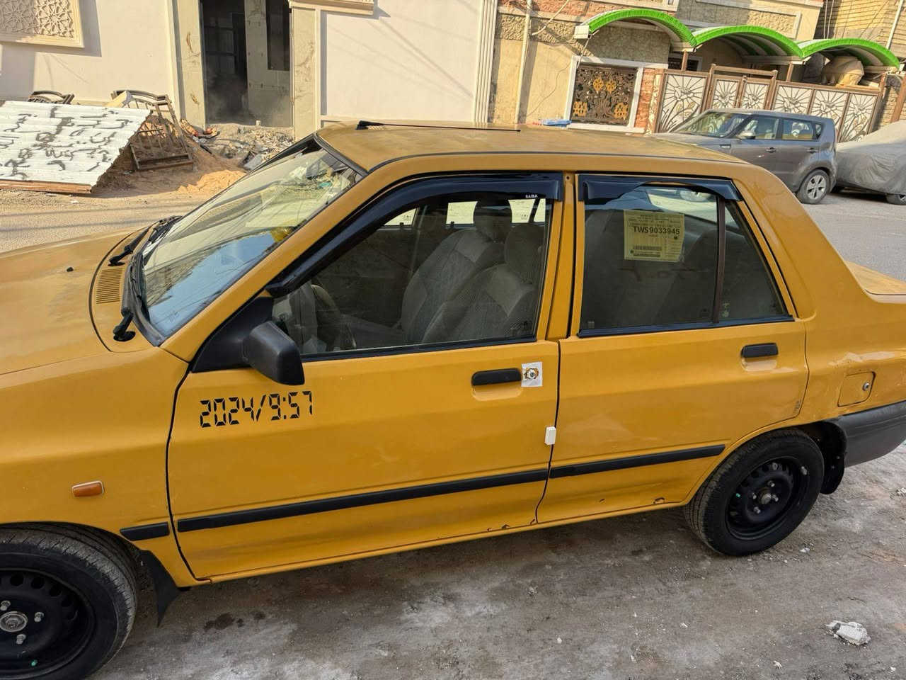 السلام عليكم
سايبا موديل ٢٠١٥
كفاله عامه بيه طخه بل جاملغ الايمن وما مصلحه عايفه
السعر 40 $!وبيه مجال
***********
