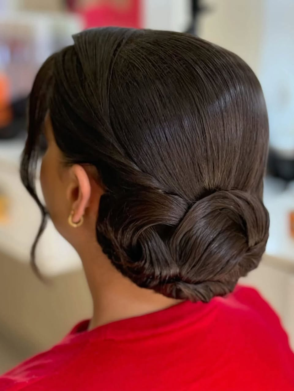 ✨💥 صالون لانا يقدم لكِ أجمل العروض وبأسعار تنافسية لا تُفوت! 🎉
*********** ☎️ واتساب
👰 تجهيز العروس بالكامل:
✅ رموش، عدسات، طلاء جسم، تنظيف بشرة، مع هدية مميزة 🎁
💸 بسعر خاص:200 ألف فقط!

🎉 عروض خاصة للمدعوات 🎉
💄 تسريحة + مكياج: 40 ألف فقط
💋 مكياج مدعوة: 20 ألف فقط

💍 باقة عقد القران:
👰 مكياج + تسريحة: 100 ألف

🌸 حنّة العروس:
✨ فقط بـ 75 ألف

🧖‍♀️ تنظيف البشرة والعناية:

تنظيف بشرة + واكس وجه: 15 ألف
تنظيف بشرة فقط: 10 ألف
💇‍♀️ عروض صبغ الشعر مع التخصيل:

شعر قصير: 40 ألف
شعر متوسط: 50 ألف
شعر طويل: 65 ألف

✂️ قص الشعر والعناية:
قص شعر + تنظيف بشرة + واكس وجه: 25 ألف
شسوار + قص شعر: 15 الف فقط🚿

💆‍♀️ معالجات الشعر:

الشعر القصير: 50 ألف
الشعر المتوسط: 75 ألف
الشعر الطويل: بعد المعاينة ويتراوح السعر من 100الى 150

✨ اختاري الأناقة والتميز بأسعار تناسب الجميع! ✨

📍 العنوان: حلة شارع 40، مقابل مطعم صاج البندقية، داخل فرع ريحانة سابقاً.
📞 للحجز والاستفسار: *********** ☎️ واتساب
00776 449 8488☎️ واتساب
💖 احجزي الآن وكوني نجمة المناسبة! 💖
