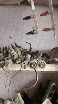 السلام عليكم ورحمه الله وبركاته 
تفصيخ راسم أبو محمد إيشي تحتاج موجود 
العنوان بغداد أبو غريب الزيتون 
***********
