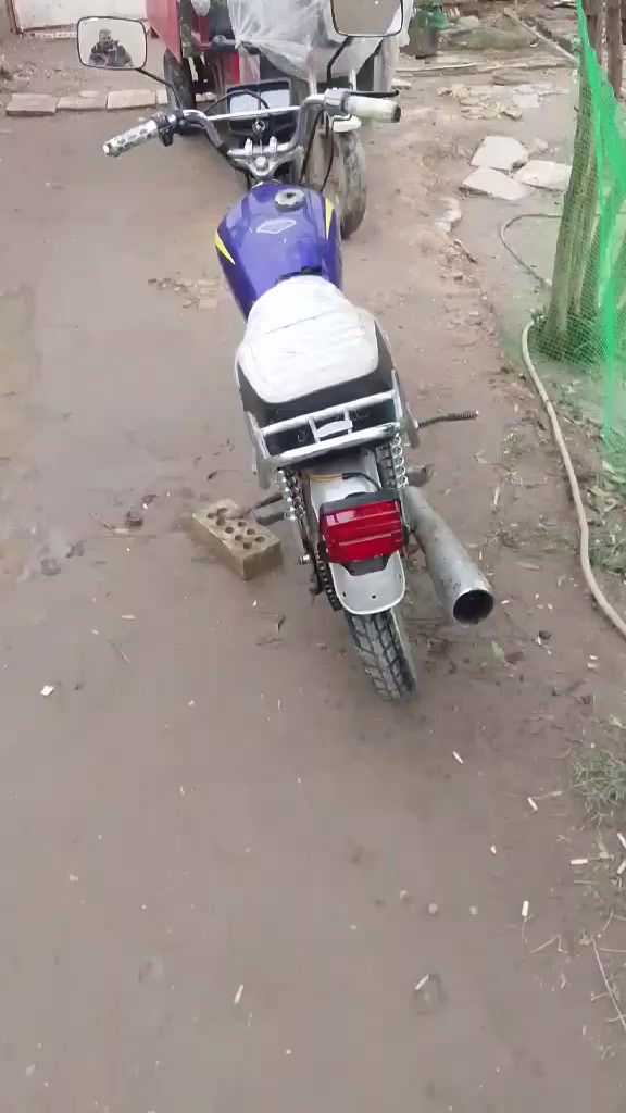 سلام عليكم دراجه تايكر اربعه كير دراجه نضيفه كامله سعر ٣٥٠ قفل قفل *********** موديل ٢١
