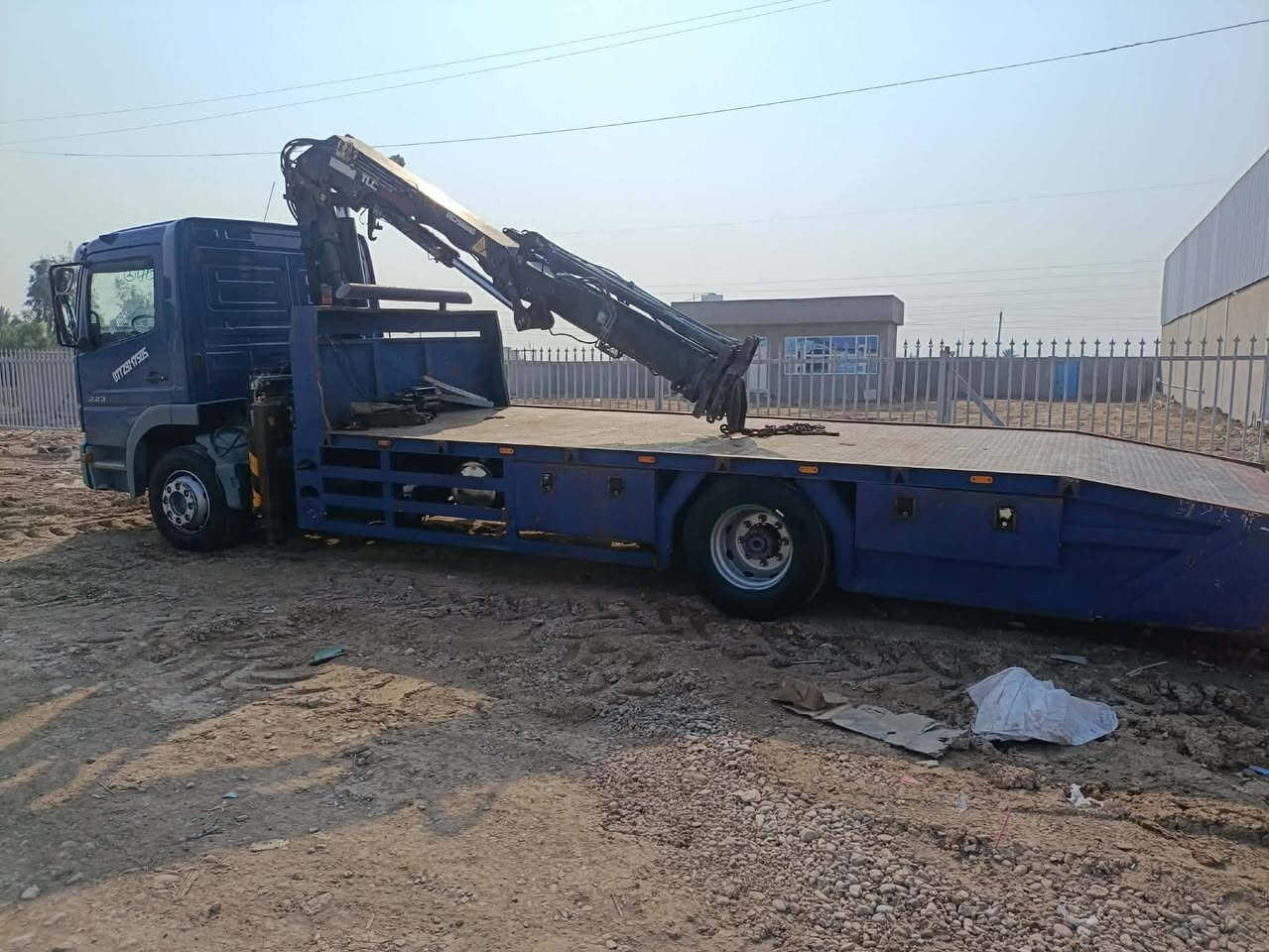 اتيكو للبيع 6بستم 8برغي موديل ٢٠٠٤بدي رنبه جوبلس خلفي أي استفسار على الرقم‏‏‪***********‬‏كرين ريموت 4طن رجلين مخالف
