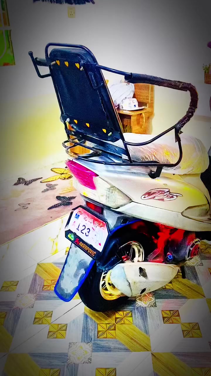 ماكس بلاديه ماصاله هواي من طالعه درجه ناشفه بس درجه مفتوحه مره وحده غراض كلهه وياهه درجه هيه تسولف باقي تفاصيل خاص درجه مال جناي 

***********
