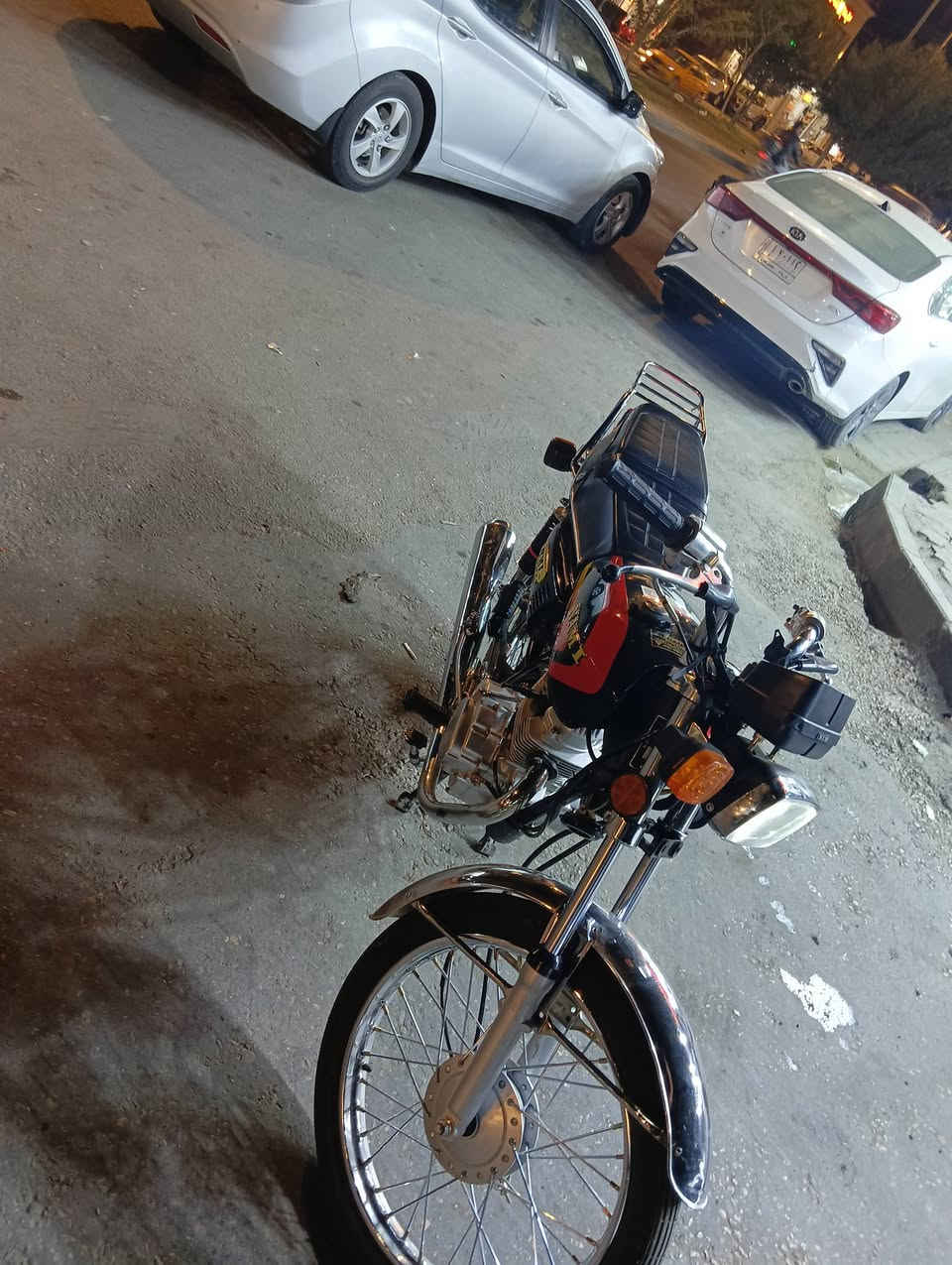 سلام عليكم حبابيبي نامه 27  شبه شلامجه شاصي رفيع 
كفاله عامه من كلشي برغي ممعلوب بيهن 3تبديله دهن  امزوايل دراجه مدرينهه صارلهه شهرين من طالعه من المعرض وكيل ابو سكينه كفاله عامه من كلشي معدل وشلعه خير من الله مانقصهه أي شي كهربائيت كلهه شغاله تجي يمي تفحص تقنتع عله أخير حبايه وتروح وعيوني تشلعهه 

سعر خاص 
اعيد واكر درجه كفاله اورق سكنر كامله مكمله 
مكاني كربلاء حي العسكري جامع ال عمران 
*********** اتصل وبيك خير وتدلل وشراي مااقصر وياه
