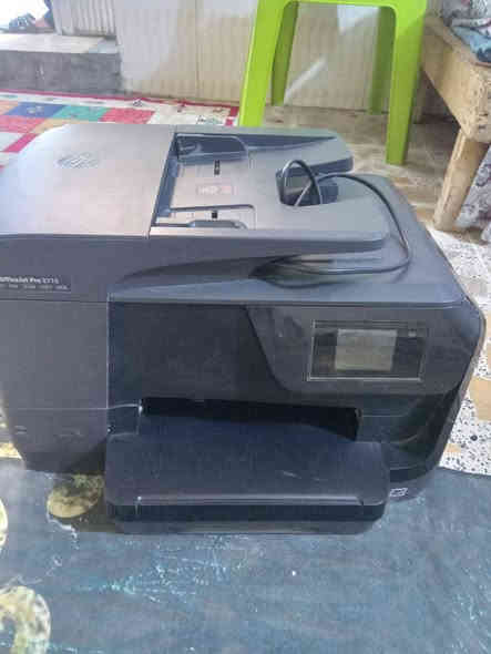 السلام عليكم من رخصت مدير الكروب طابعه وستنساخ باله نضيفه كلش للبيع المكان البصرة  الاصمعي ***********
