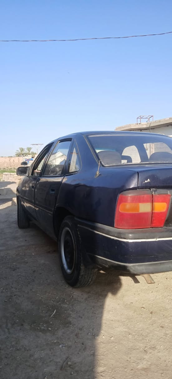 سياره فكتره موديل ٩٢ السعر ٣٥ سنويه مجدده لل٣٠        ***********
