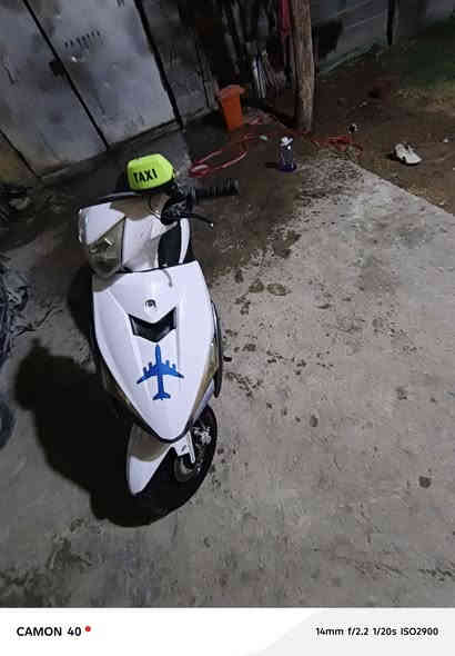 السلام وعليكم دراجه إس إف للبيع نضيفه كلش مكينه مال ماكس عدله الدراجه جديده كلش السعر ٤٠٠او بيها مجال بصيط مكاني بغداد حي اور ***********
