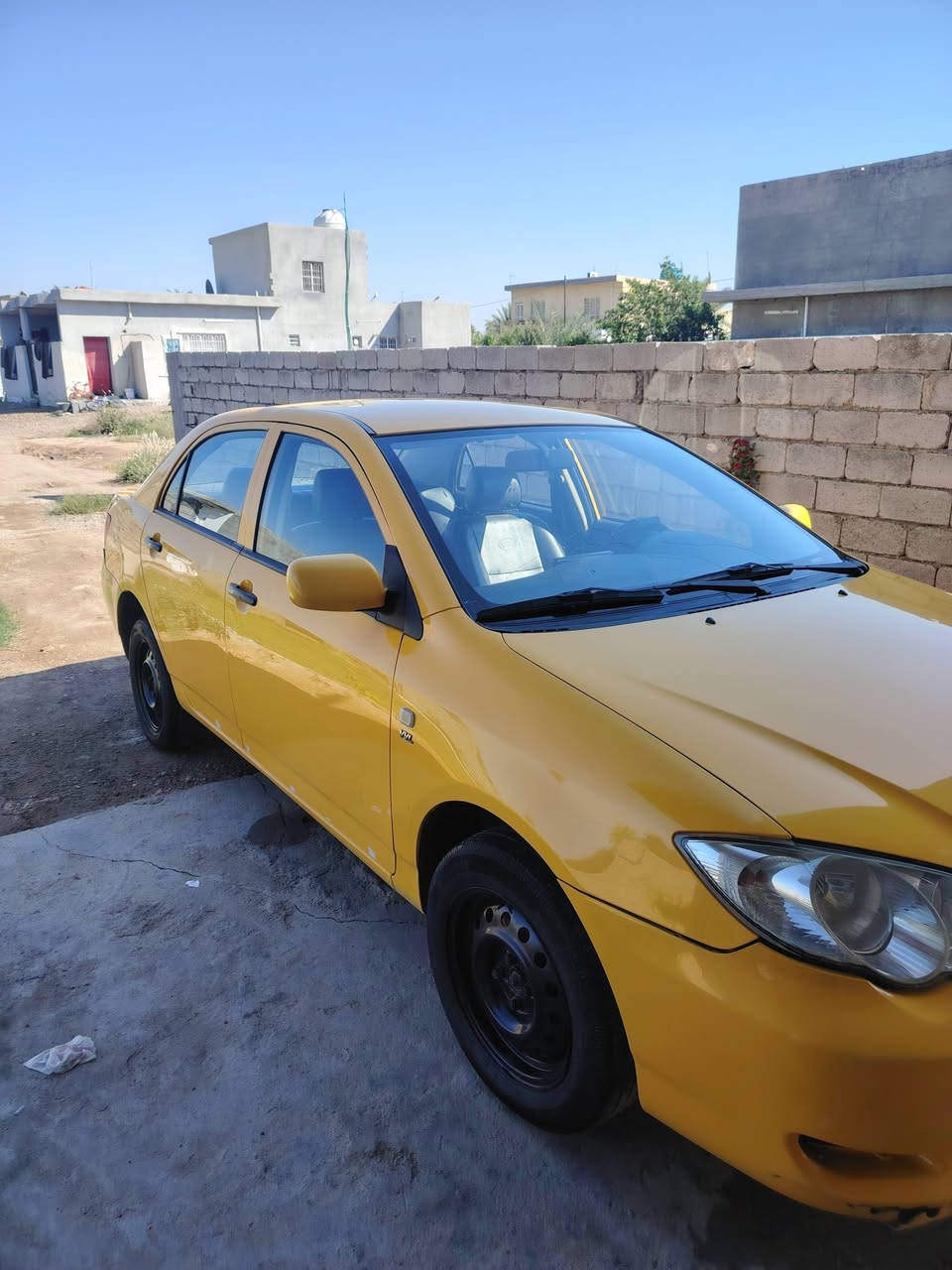 بيوايدي ٢٠٢٠مكينة حاوية جديد تبريد ليك صلحتة باقي بس غاز بيهة منضومة غاز يعني لا صرف ولا دوانز بيهةصبغ جاملغ خلفي شخط باب ورة سايق لباقي شوف عينك عارضهة ب٦٦وبيها مجال بسيط***********
