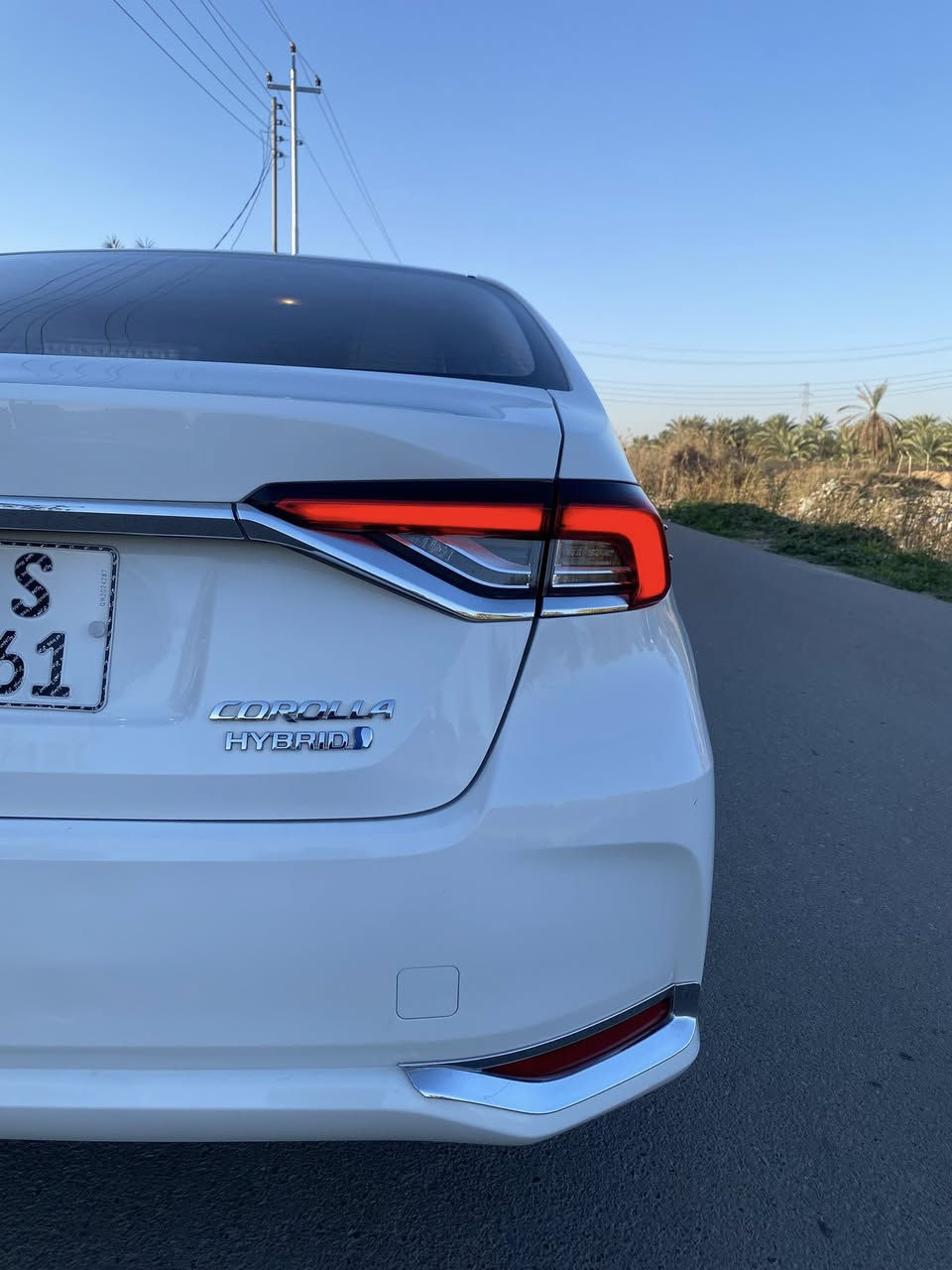 السلام عليكم تيوتا كورلا هايبرد صيني للبيع موديل 2021 سياره مكفوله من ضربه والحادث والصبغ ماشيه ٤١ سياره جديده على وضع الشركه بصمه وجلد احمر ورادار امامي وقياده ذاتيه ومانع تصادم واشاير لكزز ضايفله جام اوتو سياره حلوه وجديده السعر ١٤٣  مكان سياره بغداد التاجي للتواصل ***********
