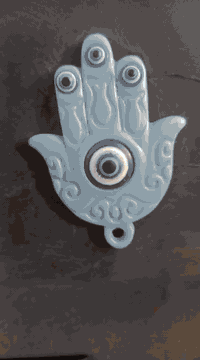 من رخصة الادمن
تكتك للبيع موديل 2019 رقم وسنويه ابسمي رقم انكليزي مكينه مجفته بعدهي على سحك 
تكتك نضيفه كهربائيات جديده تخم تاير جديد 
بسبب صخه بلغد صبغناه   عام نضيفه  تجي وشوف بعينك تكتك تعبانين عليه كلش والفيديو موجود كل التفاصيل الباقيه بيه 
 مكاني كربلاء المقدسة امن الداخلي قرب افران للولوة
خاص ماكو الاتصال على الرقم التالي *********** 
السعر 5500ملايين وبيه مجال قليل
