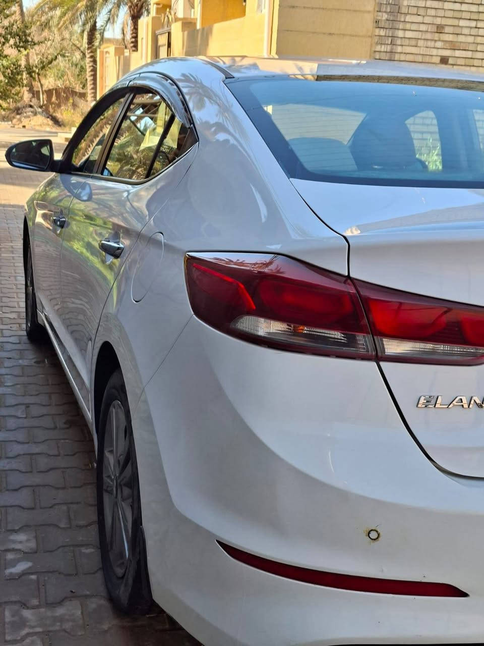 سلام عليكم
النترا 2018 خليجي 
فول مواصفات 
عده البصمه
رقم بغداد بئسمي 
السياره مكفوله  كفاله عامه 
كشر نضيف وصافي احله من الصور
حته بارد لو خدوش مابي 
مكاني كربلاء رقم صاحب السياره
*********** ابو زهراء
