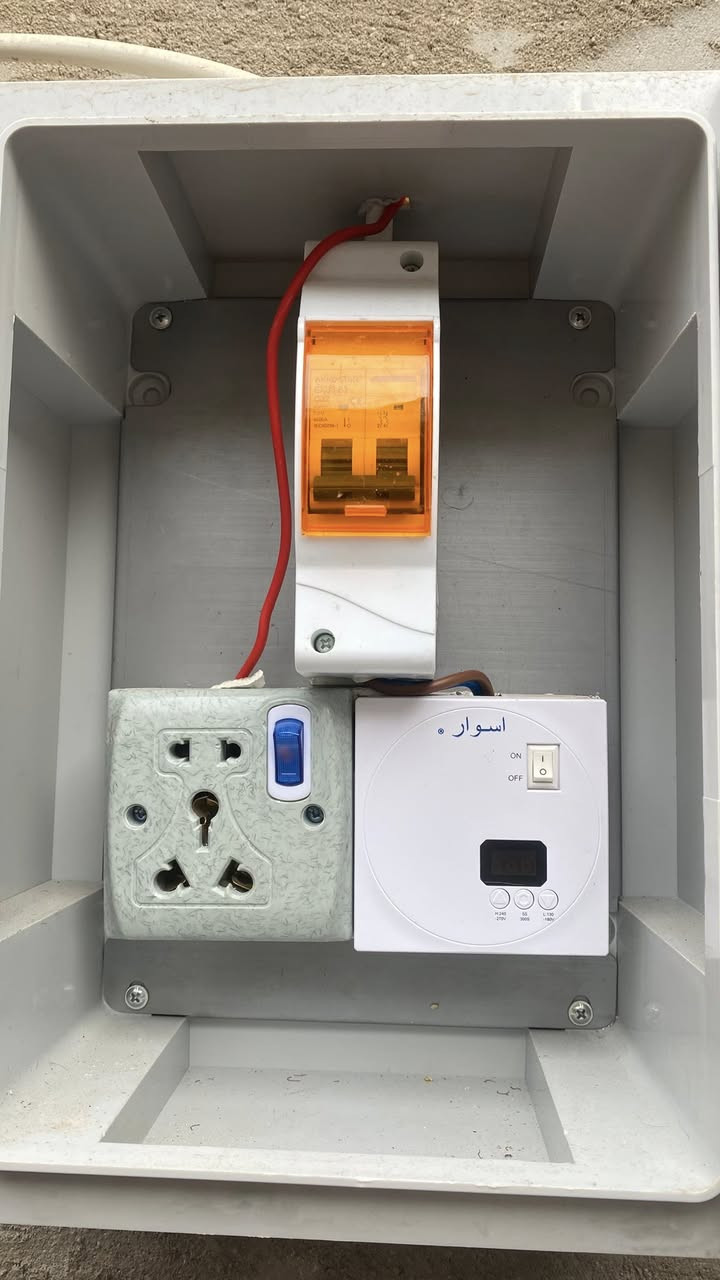 بوكس كامل  مال شحن بي وايدي  وكيبل 5 مترات اصلي للبيع *********** واتساب
