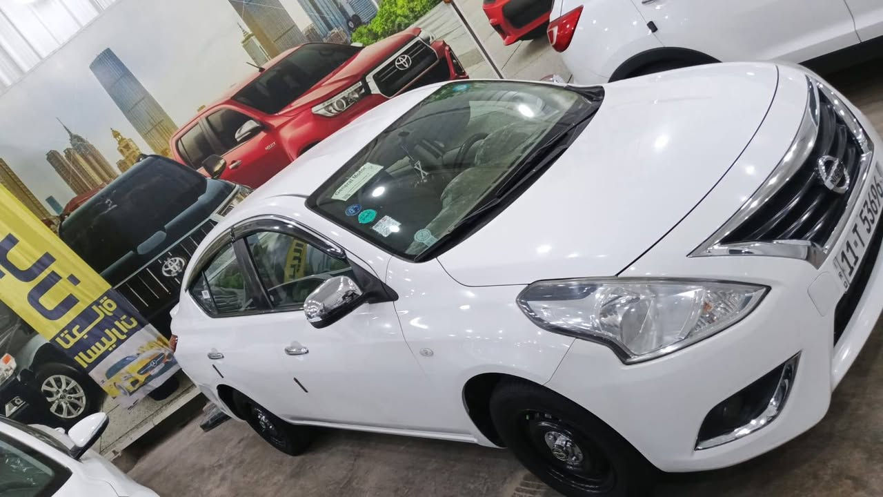 السلام عليكم 
سني هندي خليجي 2020
ماشيه 63 كيلو ، سياره مكفوله عام ،بدون صبغ بدون تبديل 
ماعدا رصعه في الجاملغ الامامي 
مواصفات،شاشه كامره حساسات تحكمات دبل ايرباك كيج وروم يدات نيكل بلوجكتر امامي كير محرك تبريد مكفول وجديد تخم تاير جديد ،رقم بغداد هزه جديد سنويه جديده بأسمي السعر ، 119 وبيها مجال ،
العنوان/بغداد/الاعظميه قرب ساحه عنتر 
،الهاتف/***********,,
