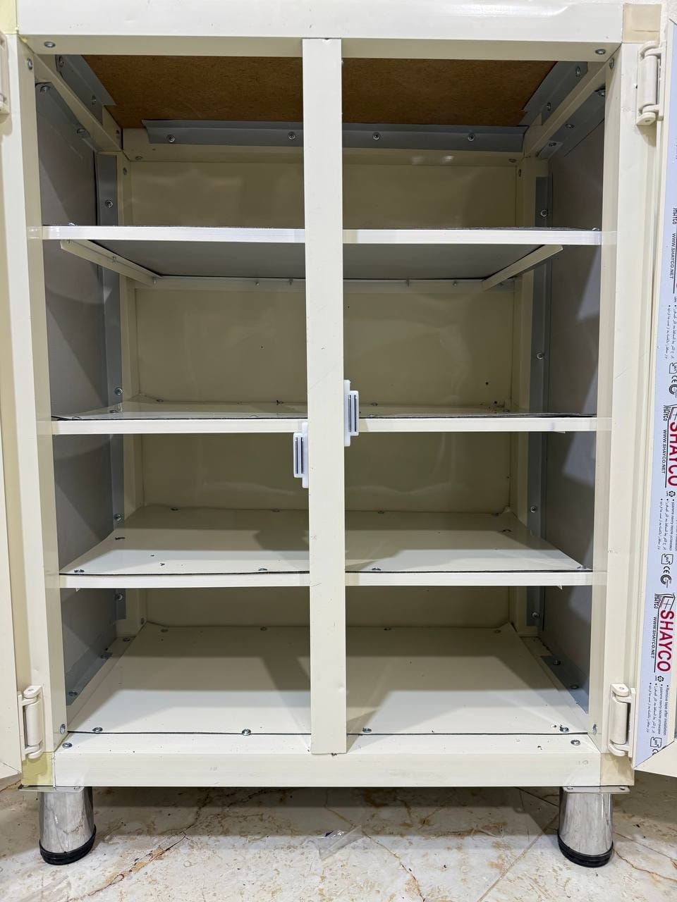 انسب الاسعار  

جزامه المنيوم 
القياس 
الارتفاع 95 سم 👉🏻😉
العرض 70 سم 👉🏻
العمق 40 سم 👉🏻 😍

السعررررر  65 😍الف 

التوصيل بغداد مجاني 

التوصيل محافظات (10) الاف فقط 

سقف الأرضي مبطن خشب MDF 💪
الأرجل ستيل 
اليدات بوري ستيل 
الارفف + الظهر كابون 
تريشة الداخل بليت المنيوم وليس كابون 

ملاحظه 🚫👈🏻لون السقف ولون الصفاح مطابق للأبواب وليس (كابون كريمي ) 
يعني الجزامه تجي لون واحد بالكامل كما موضح بالفيديو


**إذا كنت صاحب هذا الإعلان وتريد حذفه لأي سبب، رجاءا أرسل رسالة إلى الدعم الفني**