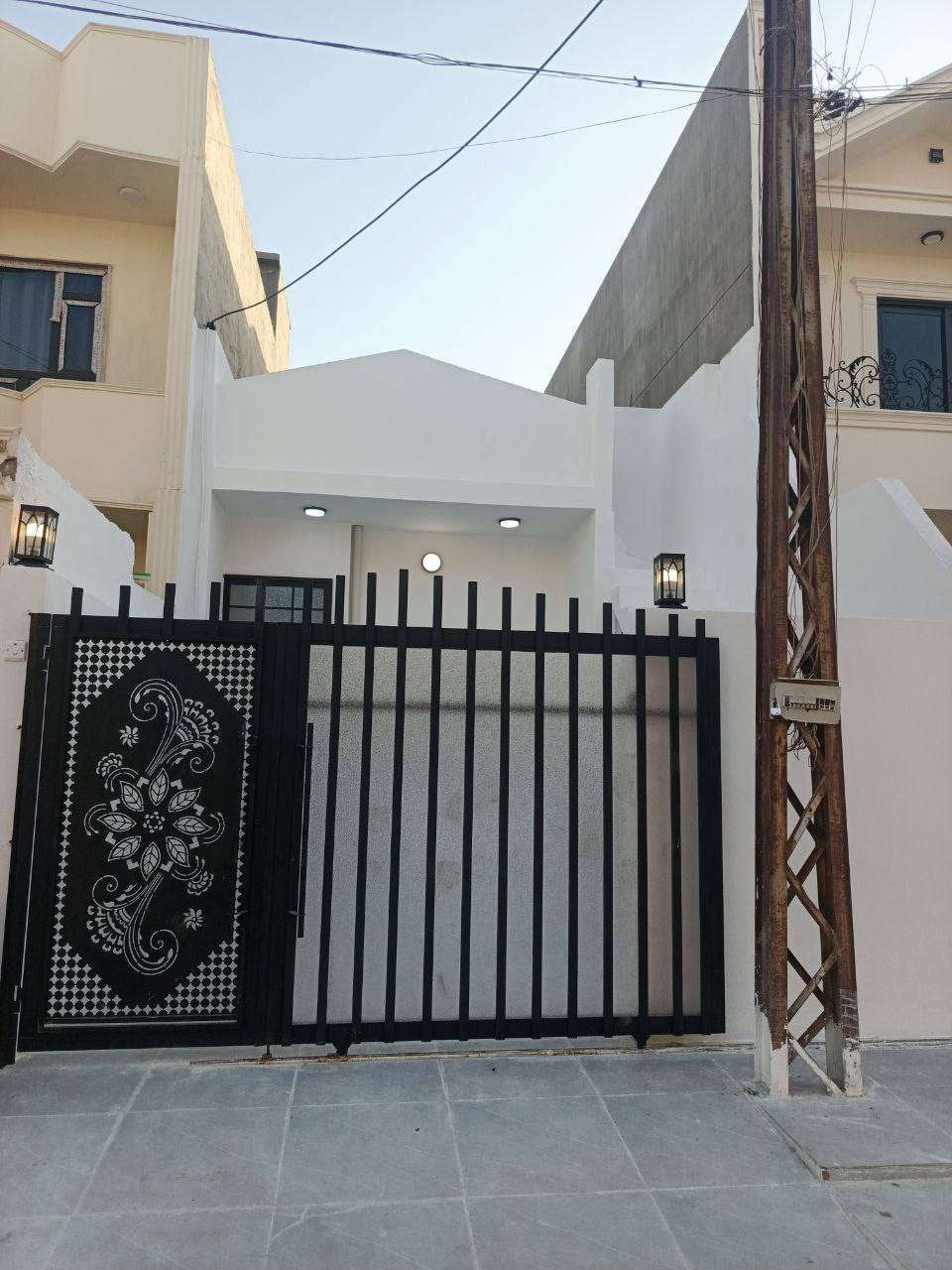 بيع مستعجل
🔵 دار طابو للبيع بناء حديث صفر 🟠

     (طابق واحد) ⬇️ المحتويات ⬇️

🔸الطابق الاول/ غرفة نوم عدد1 ومطبخ واستقبال وصحيات وگراج
-------------------------------------
#المساحة (100)متر
#الواجهة (5)متر
#موقع_الدار :- كركوك منطقة ال55 بالقرب من سايدين جامع الراشدين
#السعر (69) مليون مع مجال
#نوع_العقار:- (طابو ملك صرف)
------------------------------------
🔵 *********** 
***********  🔸
-----------------------------------
🟠 او للإستفسار :-
يمكنكم مراسلة الصفحة
#نتشرف_بزيارتكم(مكتب الاوس  للعقارات)
عنوان المكتب:- كركوك منطقة سايدين كوباني المحافظه الجديده بالقرب من مجمع روان ستي ٢ومجمع النجوم
