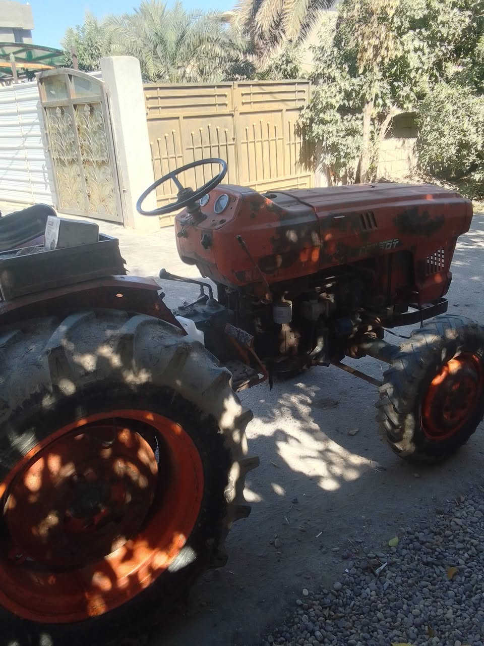 كابوتا 84 مجفتة جديد مكينه جديده صدر بلادي وگير بلادي وأكسن بلادي ورباشه بلاديه الاصليه ام الشيشين وورا بس رباشه  6 ملايين وبي مجال. رقمي اثير ***********
