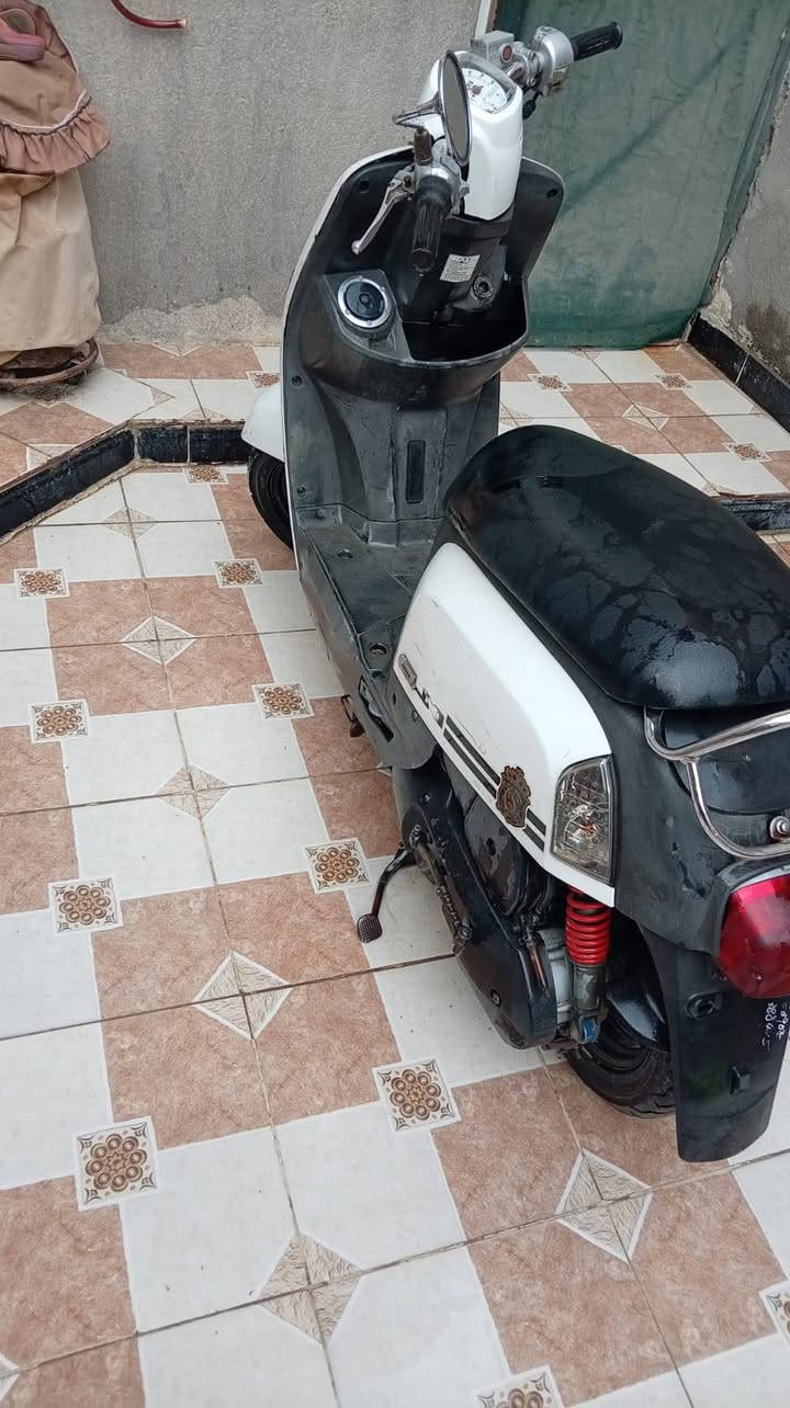 سلام عليكم دراجه بوليس توه طلعت من حاويه وصل موجود وتفحص وين ما تريد نضيفه بشكل العنوان ناصرية مركز سعر تصل ع رقم ***********
