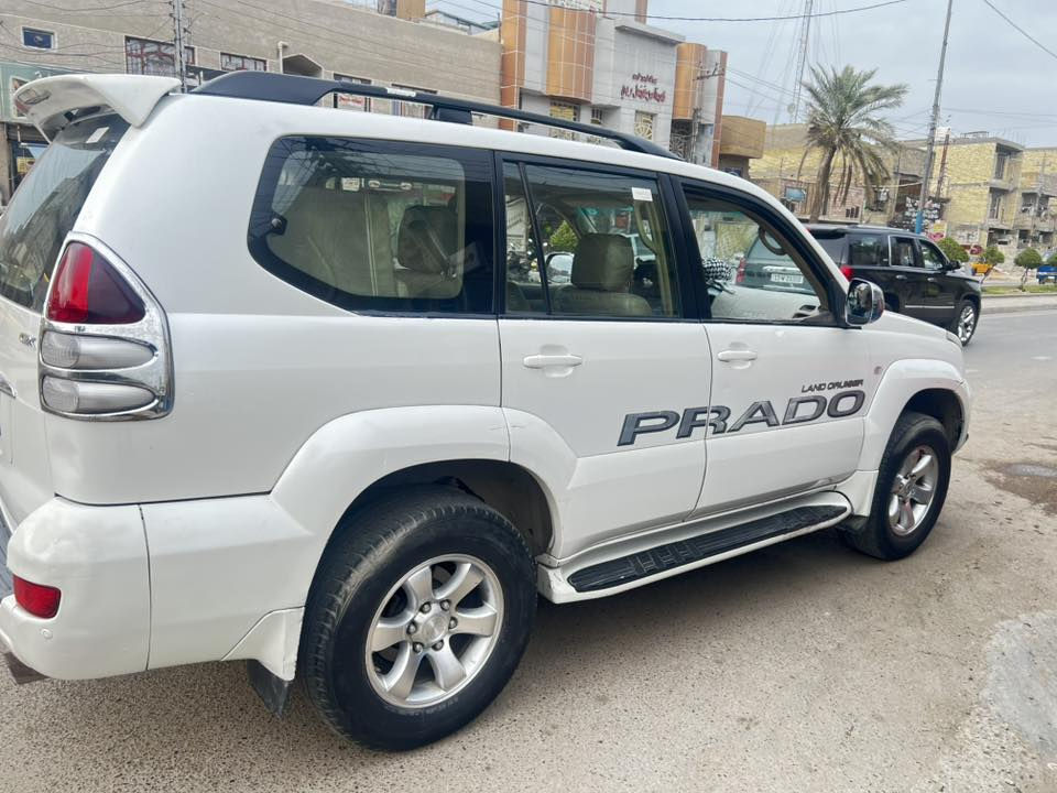 برادو 2008 
4 سلندر 7 راكب 
سياره خير من الله وين ماتريد شغل واطلع منظومه غاز داخلها تغليف جديد 
الضرر فقط قطعه واحده صبغ 
رقم اربيل الجديد 
سعرها 149 بيهه مجال قليل ابو ال140 لاتخابر 
مكان السياره الشعب 
*********** 
موجود بالفيس والخط مفتوح
