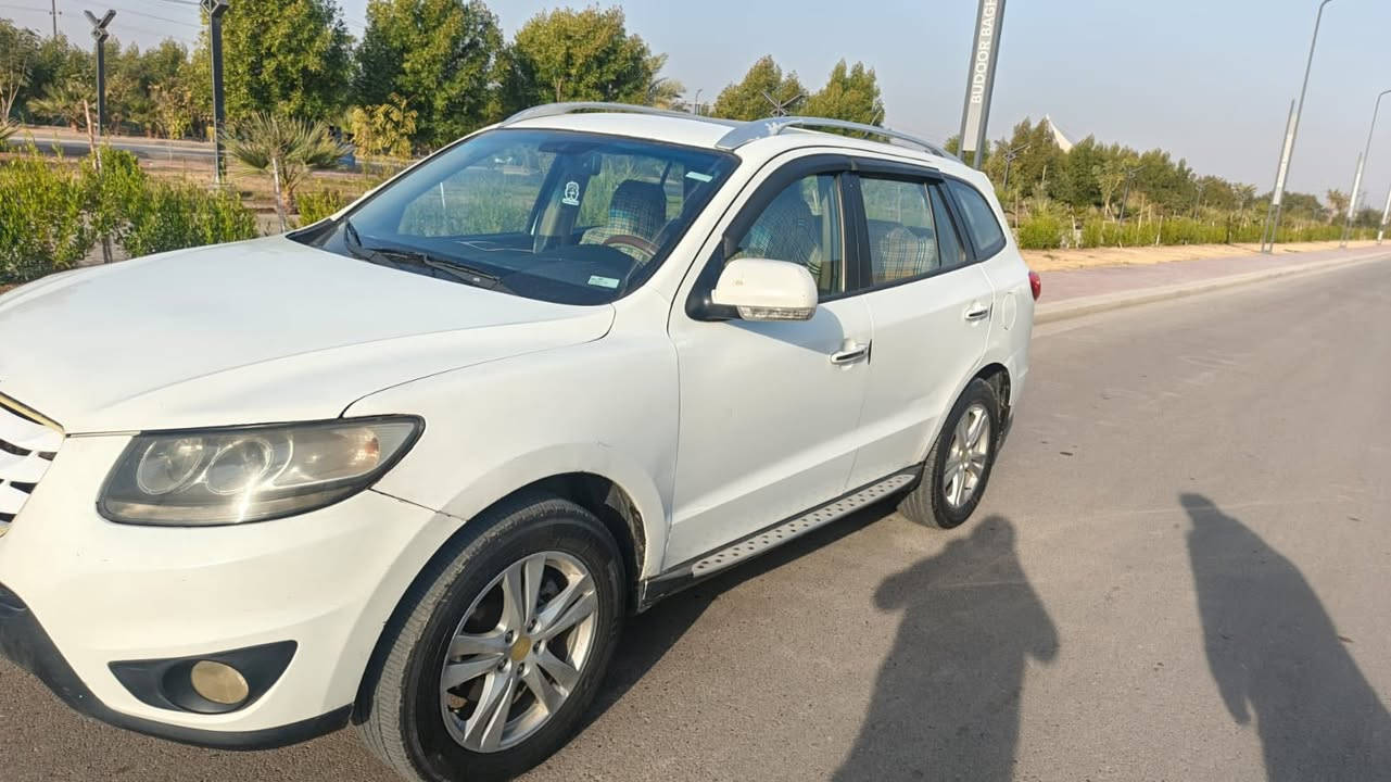 السلام عليكم سنتافي 2011 فول موصفات خليجي سيارة كاملة مابيهة نقص رقم بغداد مشروع وطني تحويل ثاني يوم الضرر مصبوغة عام اثر جراد وبيهة طخاط بسيطة السعر 118وبيها مجال ***********
