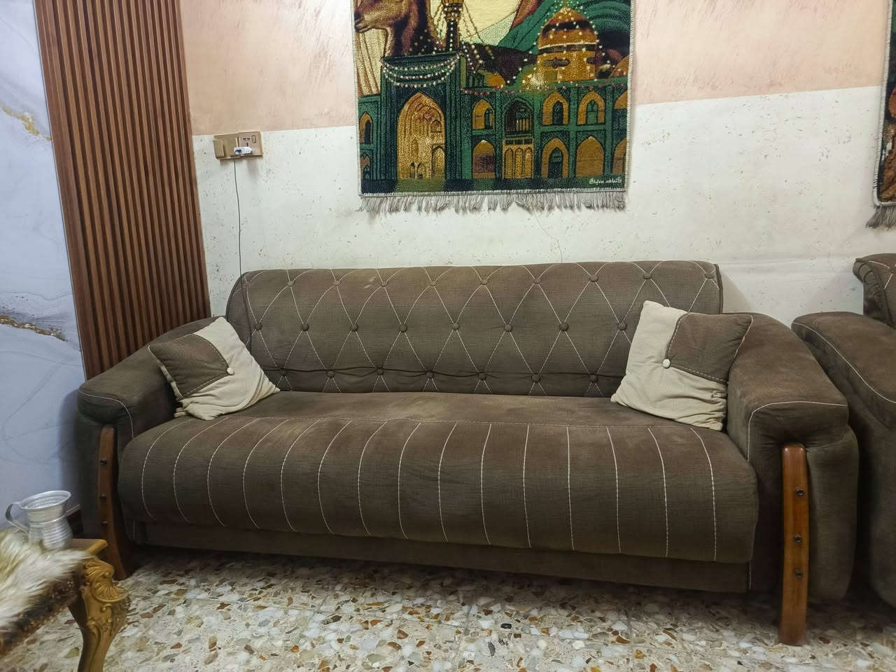 تخم مستعمل نضيف بي ضرر كما موضح بالصورة سعر 600 الف وبي مجال والصورة سعرهة 25 الف الرقم ***********
