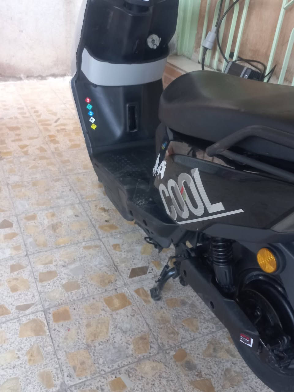 سلام عليكم دراجه شحن مديل 2025 سته باتري حجم باتري 32 وحجم الملف 2000 كهربائيات كلها شغاله مكاني بصره زبير سعر 625وبيها مجال مكاني بصره زبير ما متواجد على الفيس رقمي ***********
