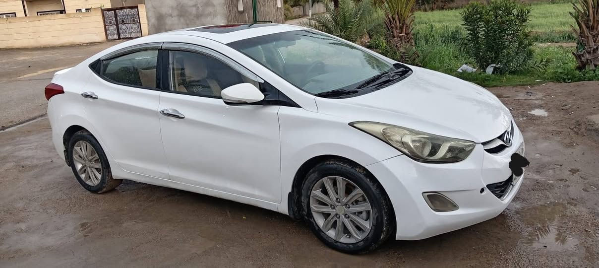 السلا م عليكم للبيع الانتره موديل 2014  محرك 1800 رقم أربيل ألماني ابو فسفوره موصفات فول عده بصمه سياره  كفاله  المكان النجف مشخاب ***********
