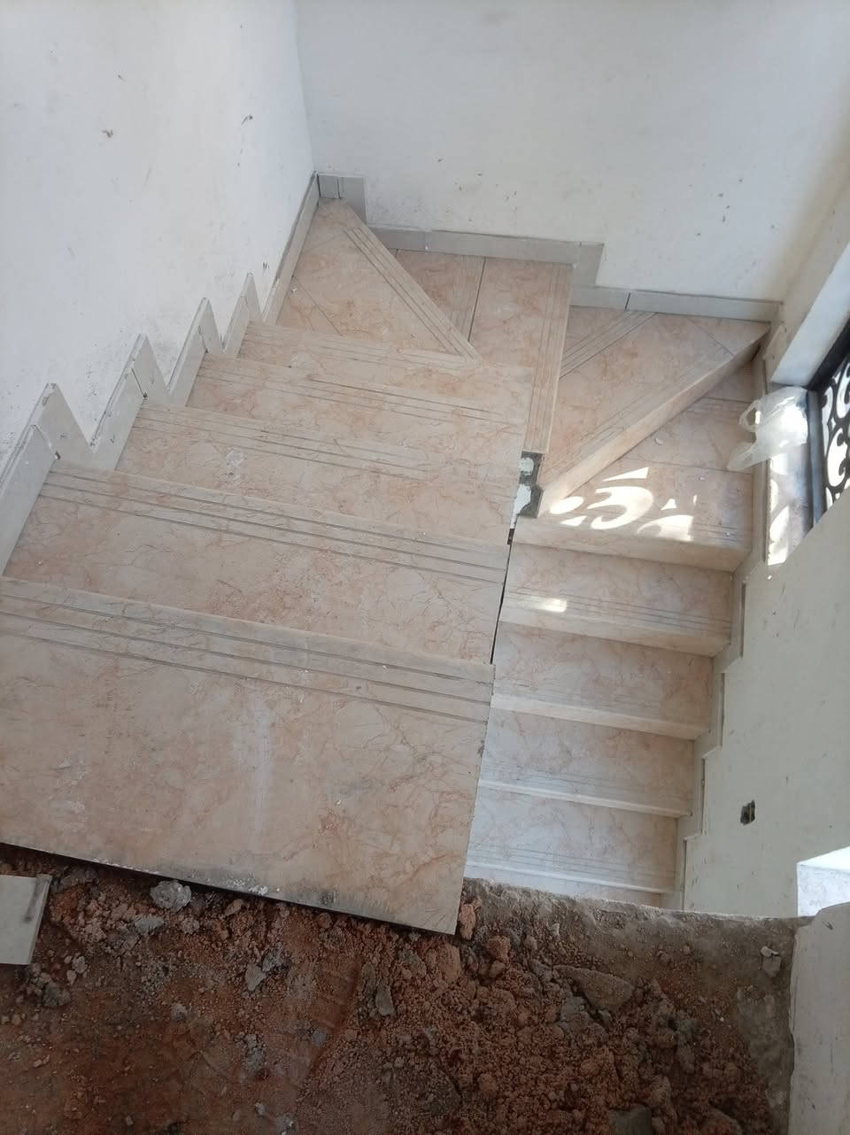 خلفه سيراميك ومرمر بورسلين جداري ورضياات رقم الهاتف التوصل وتساب ***********
