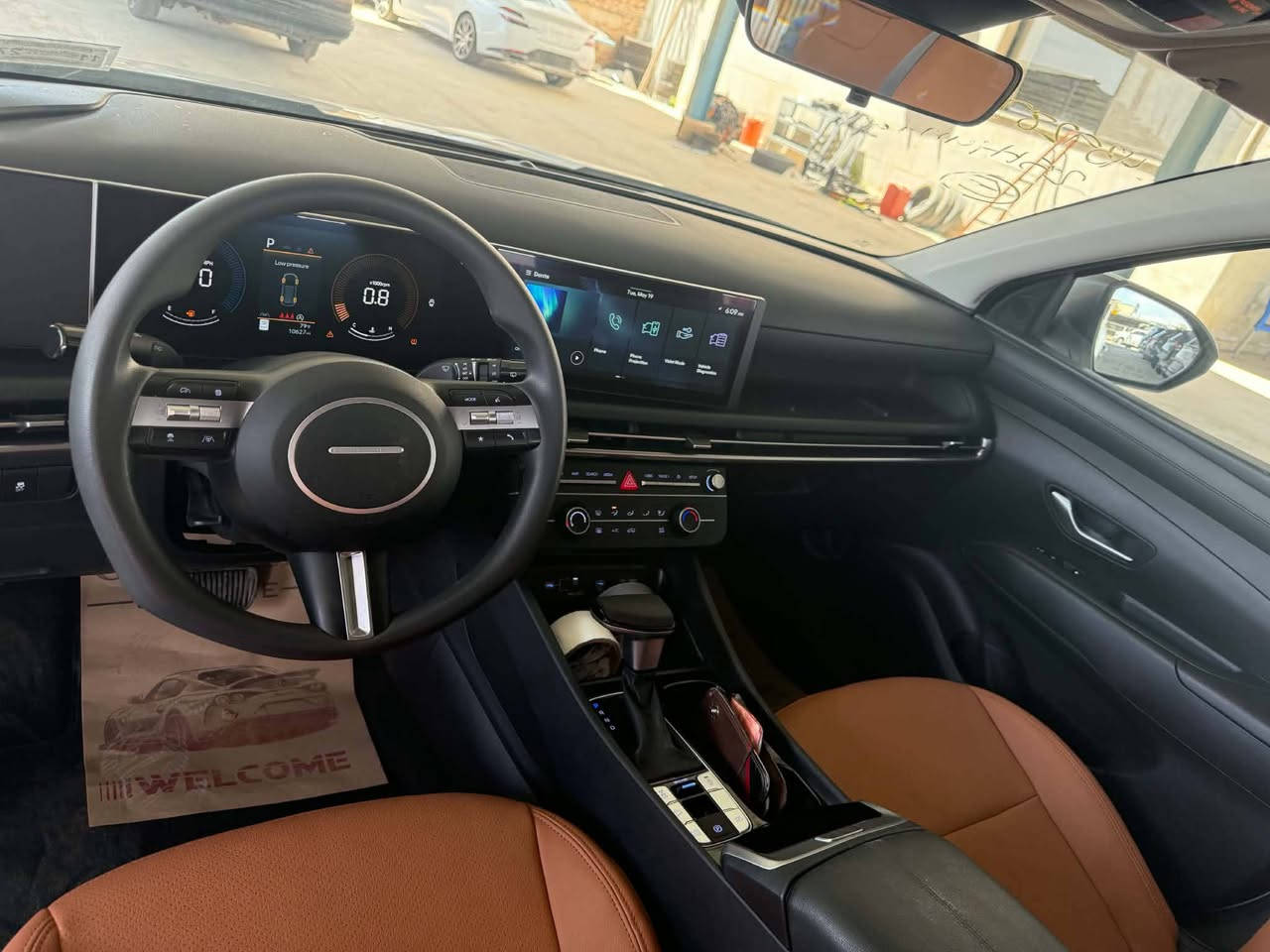 HYUNDAI TUCSON 2025
بدون تبديل بدون دواخل بدون أيرباك 

🏁🏁🏁🏁🏁🏁🏁🏁🏁
⬜️◻️▫️⬜️◻️▫️⬜️
المسافة المقطوعة : 10000🚶
حجم المحرك:  2.5💪🏻
عدد الاسطوانات : 4 سلندر
اللون : ابيض صبغ أقل ربع جنطه 
باقي كفاله ليبر واحد 
🏁🏁🏁🏁🏁🏁🏁🏁🏁
⬜️◻️▫️⬜️◻️▫️⬜️
🚗🚗🚗🚗🚗🚗🚗
🚗🚗🚗🚗🚗🚗🚗
الإضافات : 
بصمة تشغيل  👈🏻
دفع رباعي 💪💪
اوتو هولد 🅰️
هاند بريك بصمة 
رادار أمامي 🚨
مانع تصادم  ⚠️
نقطة عمياء 🚨
إضاءة LED💡
ويل كب 🛞
شاشة تحكم لمس📺
اندرويد اوتو🤖
ابل كار بلاي🍏
خرائط 🗺️🧭
دخول ذكي🚪
***********

مكان السيارة بابل 
 |
