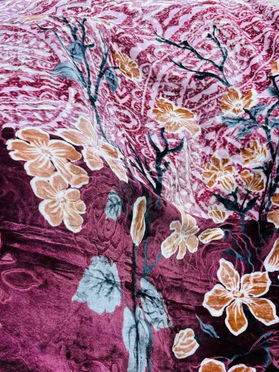 بداء عروض رأس السنة و وتخفيضات لفترة  إلى 
ما بعد بداء العام جديد 2026 ..🌲🎄

وصول بطانية نفرين حرير قسطور جديد والأن 
بطانية طبقتين حفر الظهر ساده سفيفة قيطان داير

قياس 200*220
وزن ٥ كغم
متوفره ب5 نقشات

متوفرة داخل مجمع العروبة للمفروشات
عنوان المجمع الديوانية العروبة الاولى شارع نزاهة القديم مجاور مطعم جود.

توصيل متوفر 
تواصل ***********
