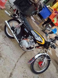 ايراني للبيع دراجه كلش حلوه بيه عقل رياضي يعني بيه نضام فصلات 4درجات ص...