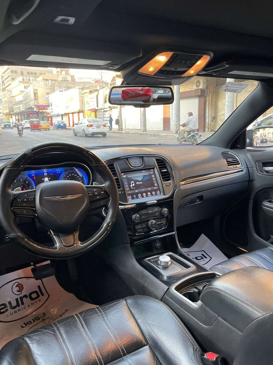 السلام عليكم 🤚🏻
كرايسلر اوباما 300S كولد
2019
المحرك : . v6. 3600.
وارد كندي كلين 
بيها PDR كلش قليل 
كير محرك بشرط برغي ممفتوح 

ماشية 85mi 

رقم اربيل  باسمي سنويه جديد هزه فحص جديد تحويل بشرط
 
📍مواصفات الS فول 1/1 
📍بصمة تشغيل 
📍بانوراما 
📍شفتات استيرن 
📍نضام سبورت 🏁
📍كشنات جلد بلاد S
📍 كشنات كهرباء 
📍كشنات تدفئه 
📍تدفئة ستيرن
📍مثبت سرعة 
📍كامرا خلفية 
📍مري جانبي هيتر
📍حساسات 
📍دخول ذكي (بصمه)
.
وبعد مواصافات الS المعروفه 

للاستفسار اكثر الاتصال

***********
 
مكان السياره البصره 
السعر300 وبي مجال
