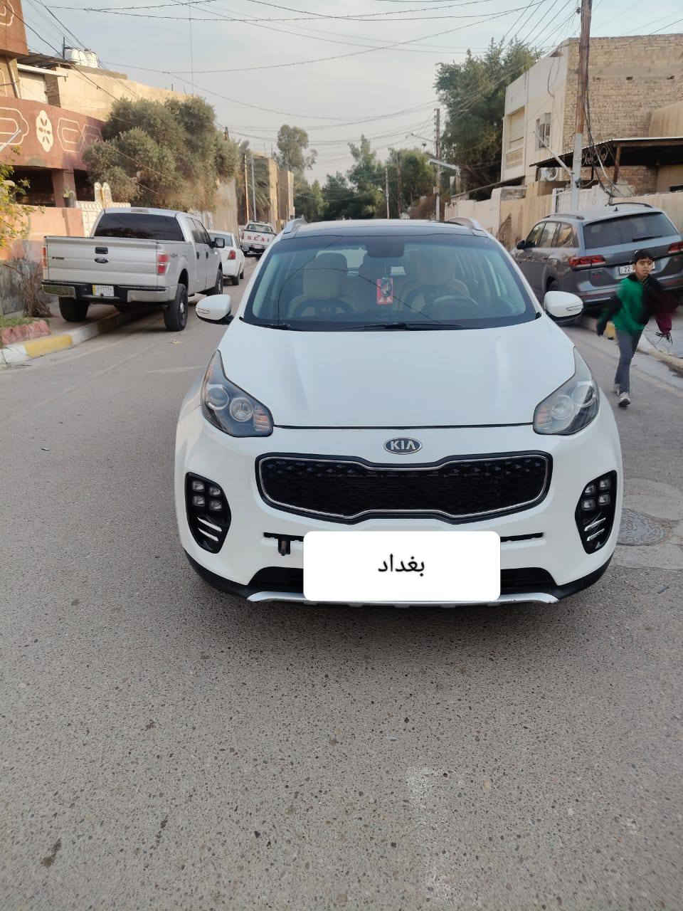 السلام عليكم للبيع
سبورتج 2017 موصفات جيتي
 لاين
وارد امريكي 
فول للخير اعلى فئه
بانوراما
بصمه
بصمه ابواب
كشن كهرباء
جلد
شفتات ستيرن
تحكم ستيرن
شاشه كبيره
مري شفط  
بيها قطعتين تبديل 
وقطعه صبغ
السعر150

العنوان بغداد شعب ***********
