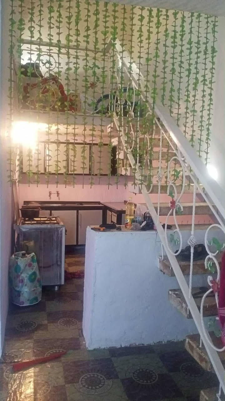 اللهم صل على محمد وآل محمد
عرض جديد ( دار زراعي ١٠٠م) رهن

رهينته    ١٠  مليون 

عنوان الدار كوفه حي ١٧ تموز  خلف مجمع كنوز الشرق

يتكون الدار من غرفه كبيره وصاله مع مطبخ مفتوح مع

الصاله وستقبال  مع مكشوفه وطارمه. وسطح  مع تشاريف
يوجد تانكي مي وسخان. مع ماطور مي 

كهرباء ومولده وخط انترنت الارضيه كاشي

المدخل الثاني عالبيت شارع محطة الغاز القديمه بالبدايه

للاستفسار أكثر اتصل بنا

*********** ابو محمد الكعبي للعقارات

نستقبل كافة العروض العقارية
مكتب سيد سعد الموسوي للعقارات
