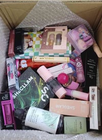 كارتون مكياج • ١٢٠ قطعة • ماركات أصلية