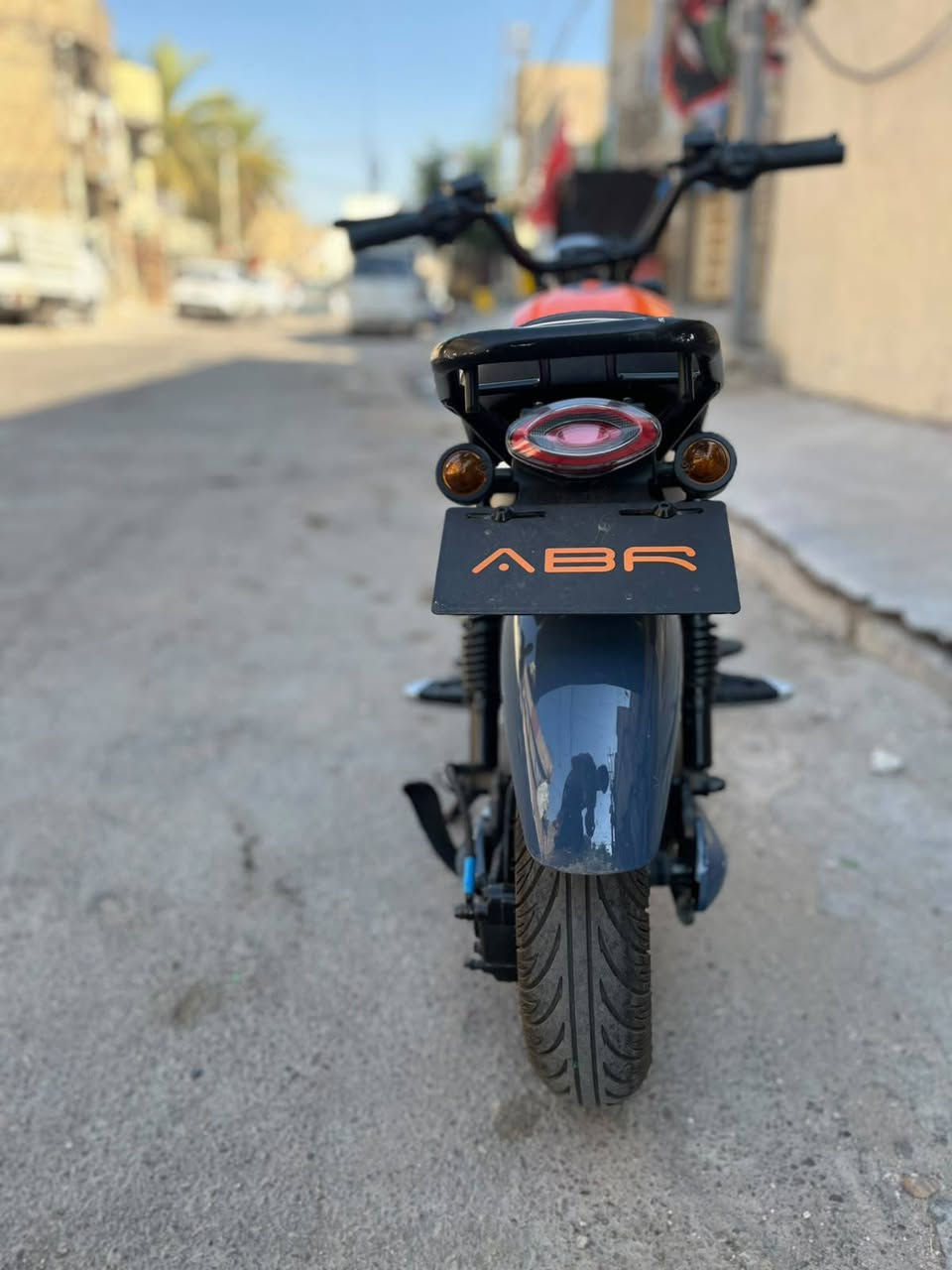 اسلام عليكم شباب
دراجه مونكي نضيفه جدا مثل ما جاي اشوف بلصوره الدراجه مال بيت لعني ما متعوبه أبد وأوراقهه كامله 
مواصفاتهه حجم التاير 12والبريكات هايدروليك غاز أمبار ملف الدراجه 2000تمشيك بلنمره الأوله من35.45كيلو متر والسرعه النهأيه ألهه 75كيلو متر والأناره أيل أي دي 6بطاريات دبل الله شاهد هاي الدراجه امفوله ونضيفه كلش 
مكاني بغداد الفلكه 83بشارع حي جميله رجأن أني بكذا مكان تعالي أعذرني ماكدر تجي تاخذهه من باب البيت وحياكم الله سعر الدراجه 950 وبيهه مجال للأستفسار أكثر الأتصال على الرقم ***********
