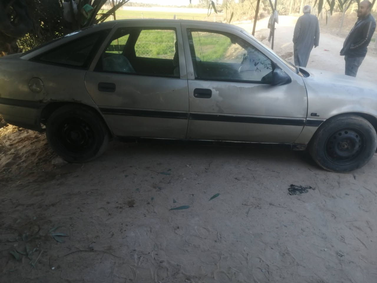 اوبل فكترا مكينه ٢٠ رقمه نجف مكاني نجف مشخاب سياره مكفول من ضربه بدون صبغ فقط حزام *********** مكينه كير نضاف
