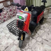 باسيكل شحن البطاريه الواحده 32 امبير خمس بطاريات موديل 2026 0770078231...