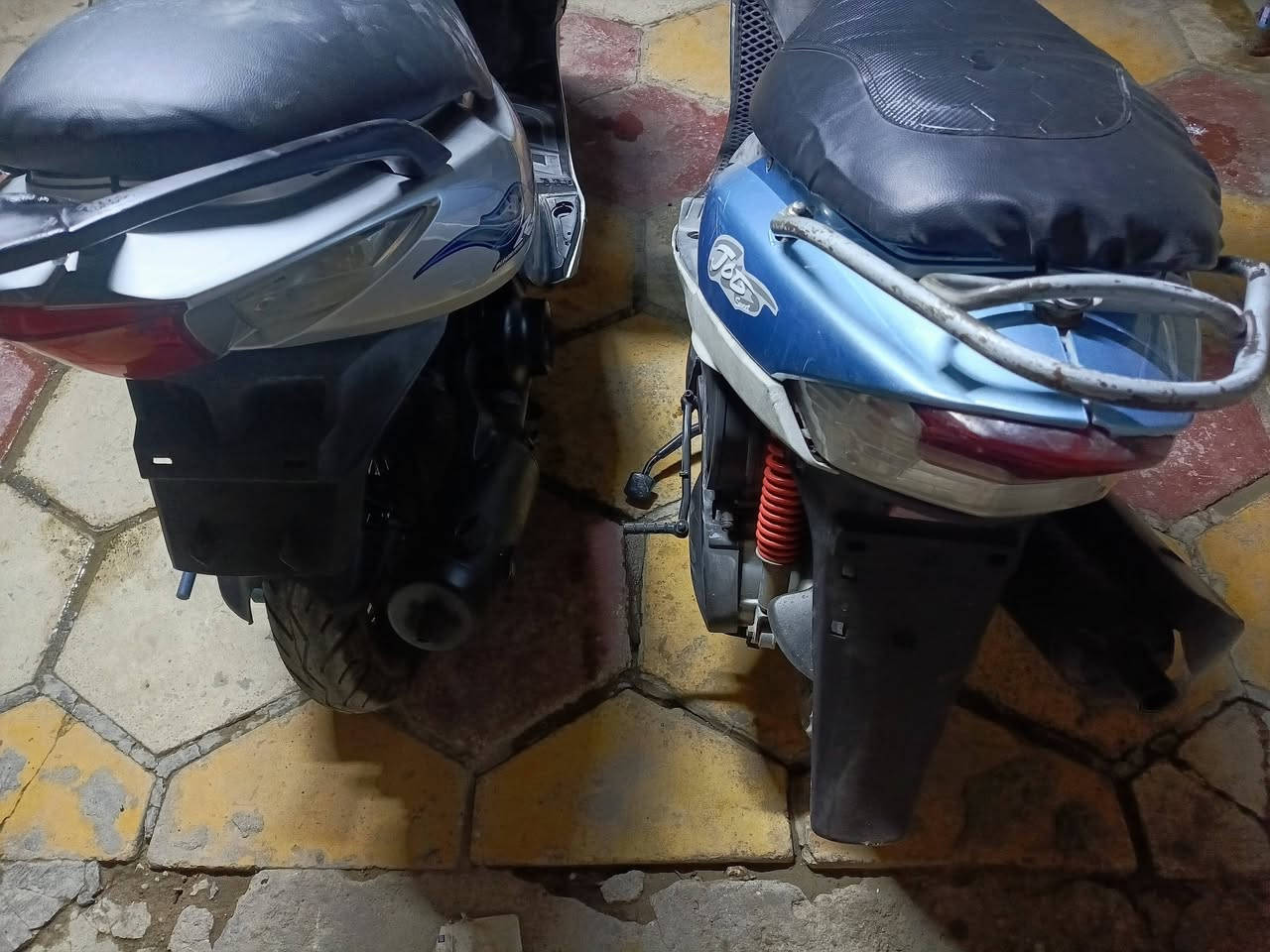 سلام عليكم دراجات البيع نضيفات وحلوات شغالات من طول الطول سلف هندر كهربائيات كلها  شغاله 50 بلاد مكاني صالحيه قرب مركز شرطة شراي يتصل على الرقم ***********
