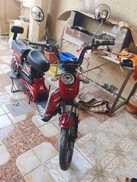 دراجة كهربائية • بطاريات تعبانة • بيها مجال