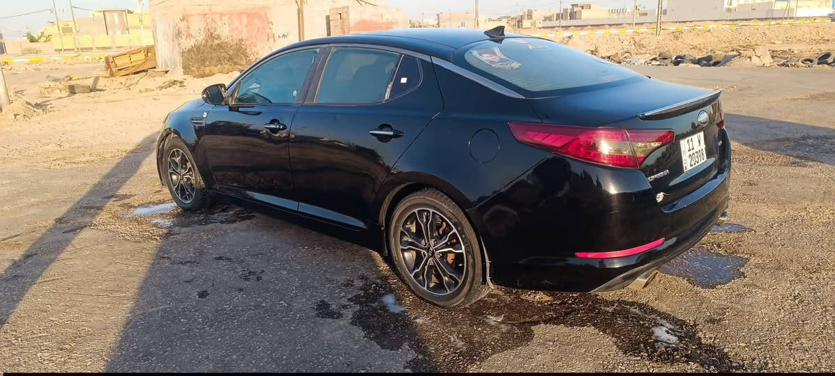 السلام عليكم
للمراوس فقط بخصوصي بدون بيع 
اوبتما امريكي 2013 
2000 تيبرو ماشيه 180 ميل
فول مواصفاات للاخير ✨VIP✨
محرك حاويه جديد
كهربائياات شغاله
صبغ حزام جماليه
حادثها امريكا جاملغ وباب عكس سايق 
مكانها الديوانيه باسمي السياره 
‏‪***********‬‏
