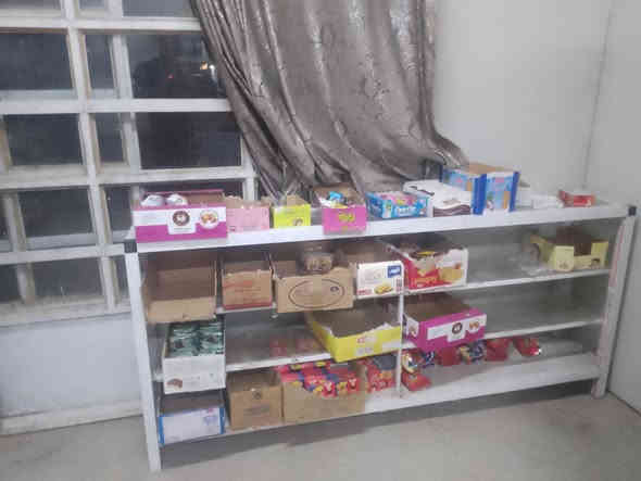 سلام عليكم تصفيه المحل عندي هذني الغراض نضيفات كلش المكان بغداد حي العامل التواصل ***********
