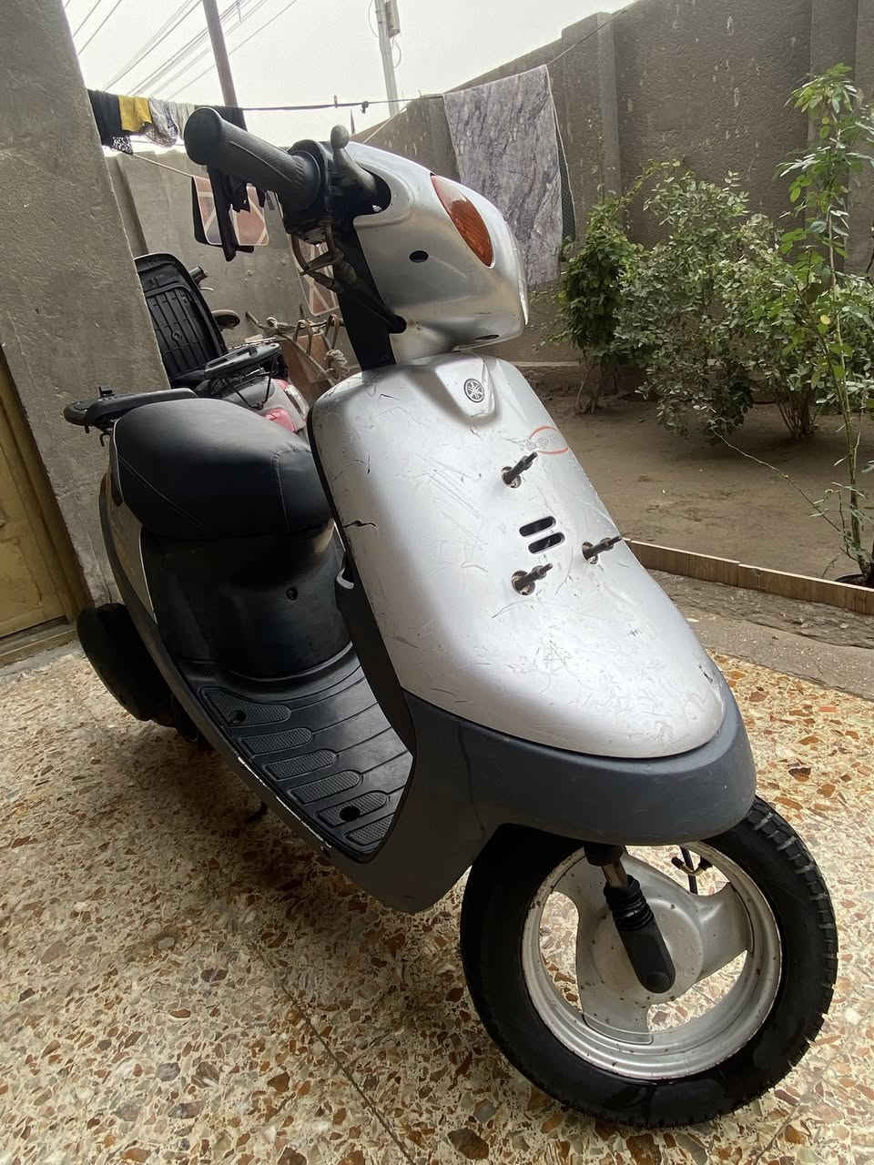 السلام عليكم دراجه بطه خطين بلاديه ما مفتوحه مال حاويه سعر 550 وبيها مجال قليل مكان مسيب حي المعلمين ***********
