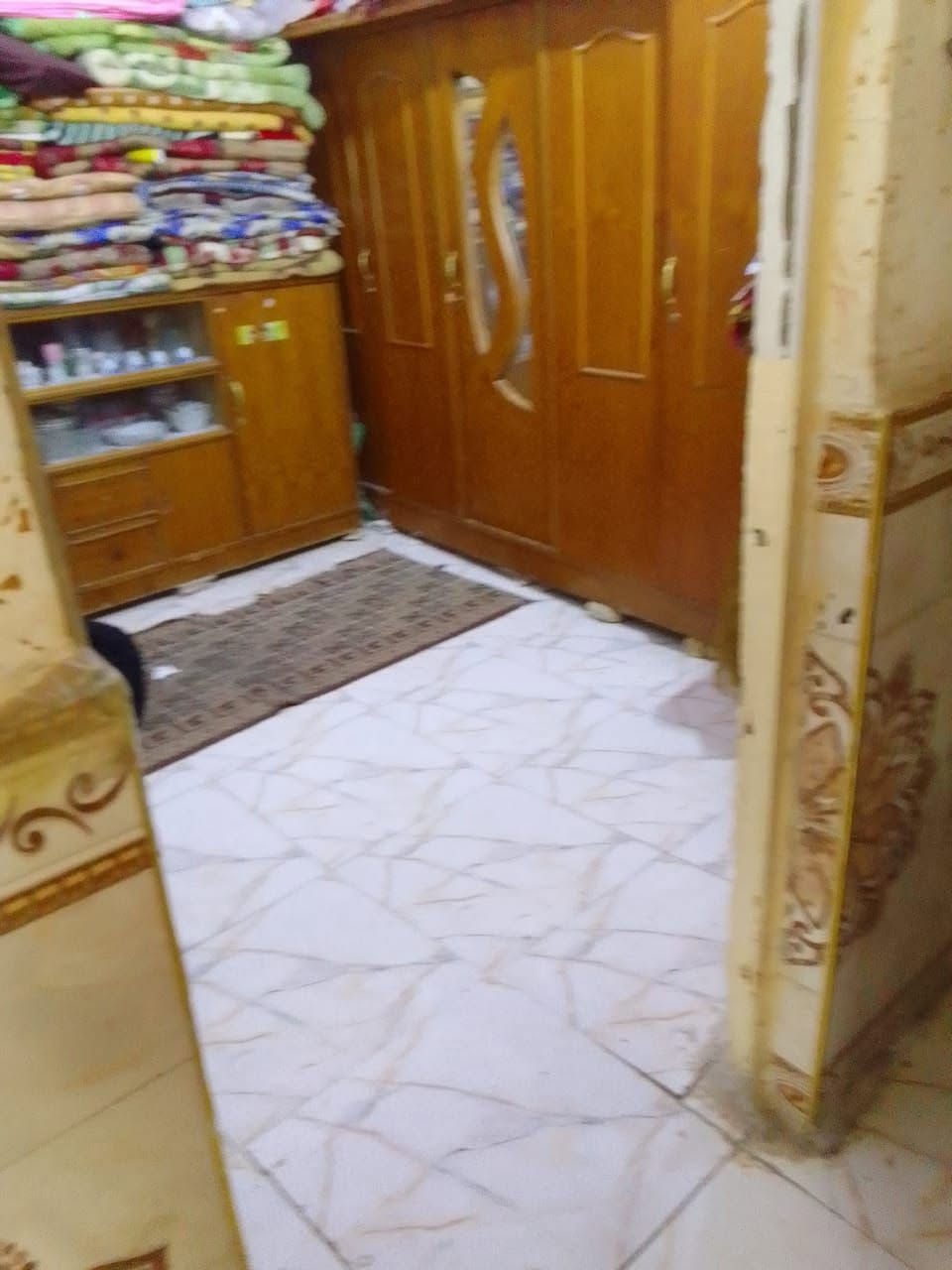 دار للبيع المساحه 100 متر دولان
يحتوي على غرفتين وصاله وستقبال ومطبخ وصحياة وحمام العنوان حي الوحده خلف مركزه شرطه حي الواحده مرجعة مكتب الكعبي للعقار *********** وتساب اتصال
