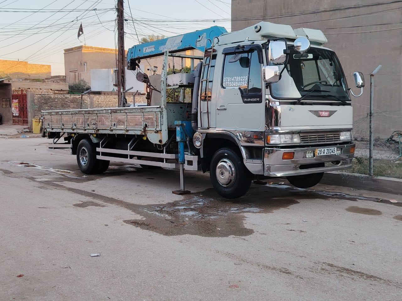 السلام عليكم
هينو طيره سياره مكفولة من كلشي سلايتين سبورz 
مكينه ٧٠ عادي السياره بلادي كرين موديل ٩٧
 بسمي رقم إنكليزي 
مكان السياره حله 
خوان مكلف بل نشر هاذا رقم أبو السياره
***********
***********
