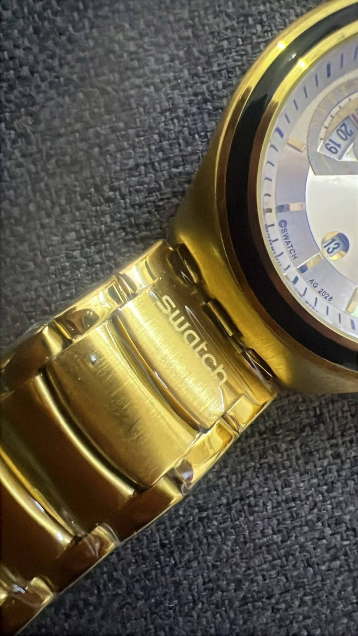 لمعة الذهب والدقة السويسرية ساعة Swatch الفاخرة
• ⚜️ لون ذهبي ملكي ثابت وما يروح.
• 🇨🇭 دقة ماكنة أصلية تعيش وياك العمر.
• ⚙️ تصميم داخلي فريد وعصري يعرض التاريخ واليوم بشكل يختلف عن كل الساعات التقليدية.


**إذا كنت صاحب هذا الإعلان وتريد حذفه لأي سبب، رجاءا أرسل رسالة إلى الدعم الفني**