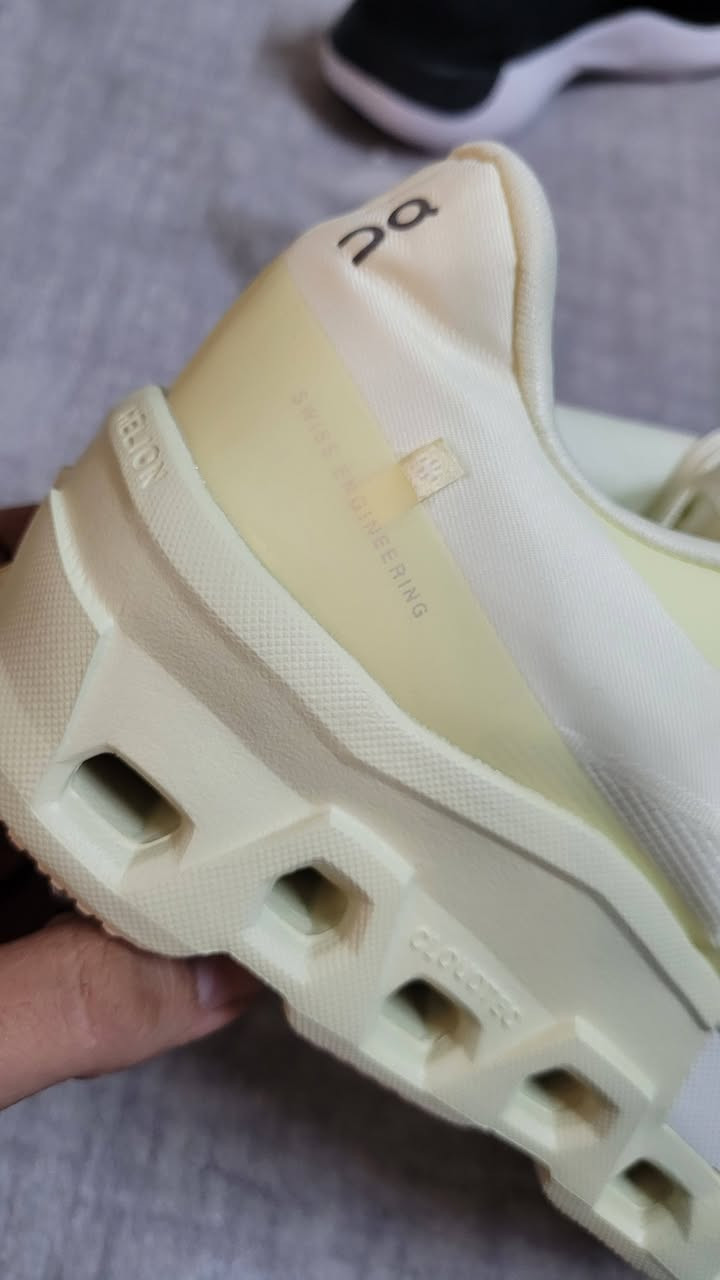 سلام عليكم اخوان
قطعه راقيه قياس 43 اصلي


**إذا كنت صاحب هذا الإعلان وتريد حذفه لأي سبب، رجاءا أرسل رسالة إلى الدعم الفني**