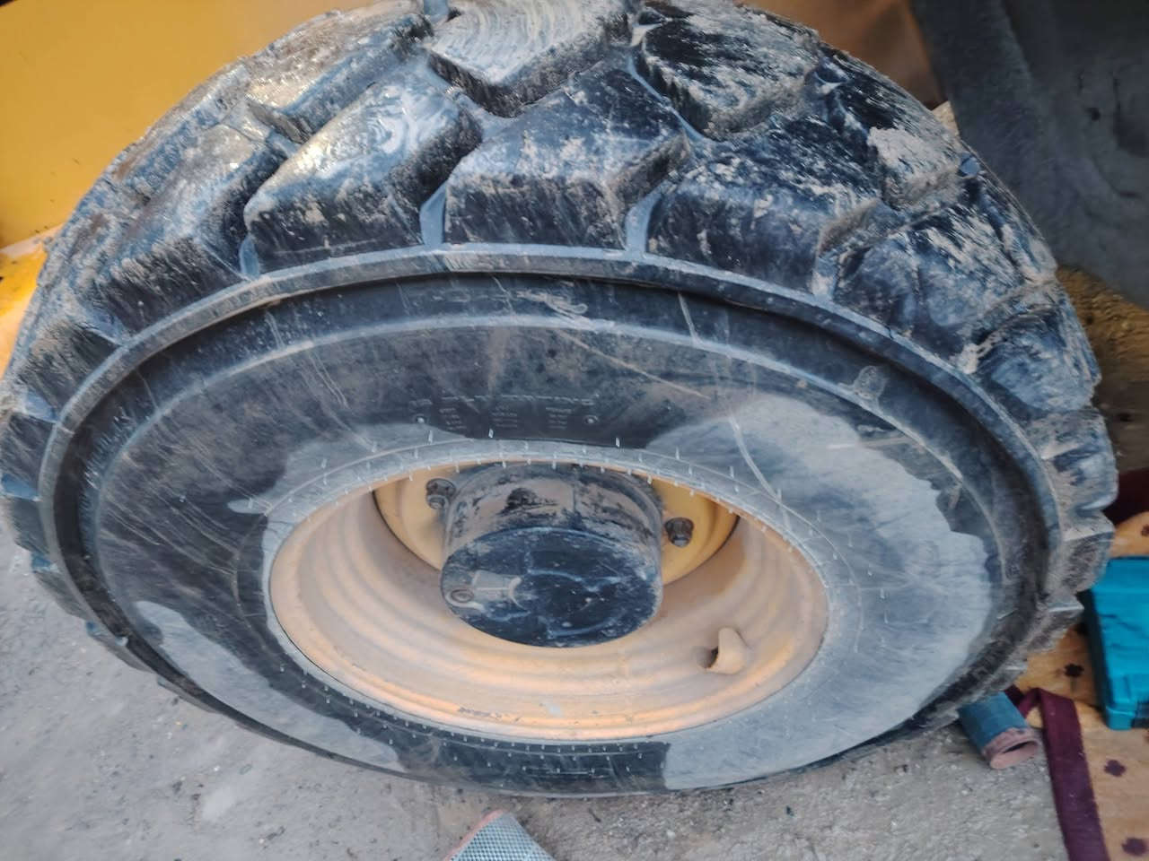 4 تایەی گالاکسی بۆ فرۆشتن زۆر پاکو تازەیە ژت***********
ژت***********
بۆ کەسابەت زۆر باشە ناتەقێ زۆر پتەوو تۆکمەیە
