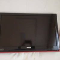 تلفزيون • شاشة ٤٢ بوصة • مستعمل خفيف