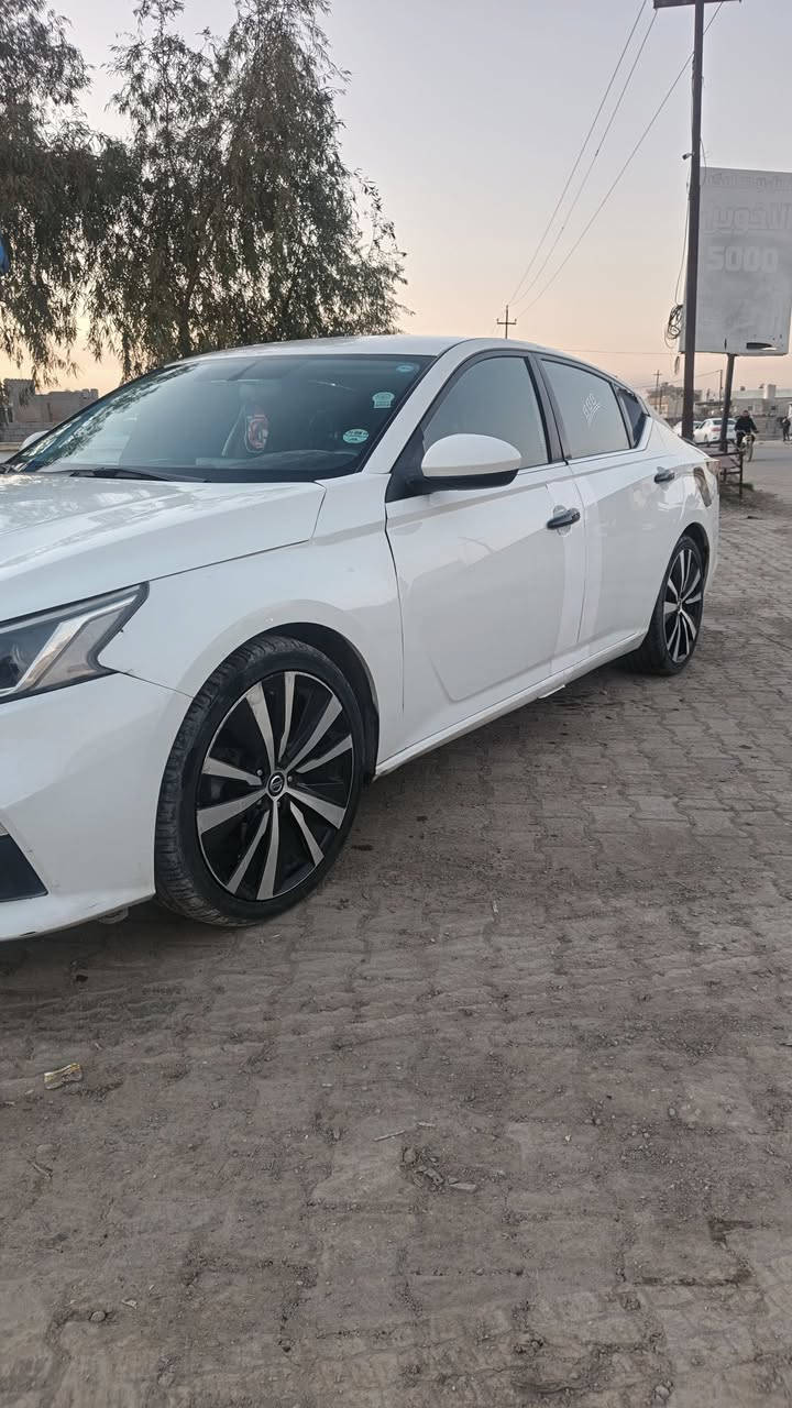 نیسان التیما 2020
بیها بونید و شبر بل جاملغ و شبر بل باب سایق
موجد بل صور
سعرة 155بي مجال قليل
شرط تحويل غرامات
شراي يخابر ***********
